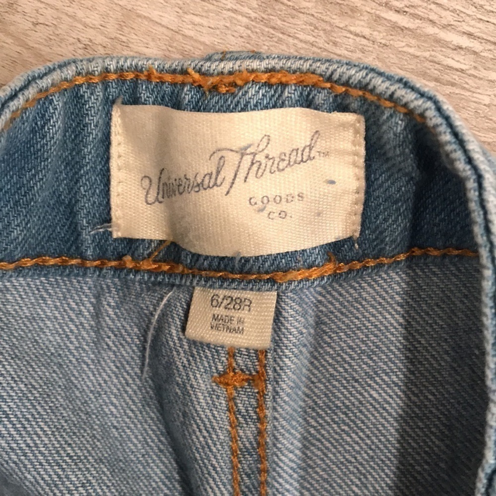 Universal thread relaxed straight jeans new - Picture 9 of 10